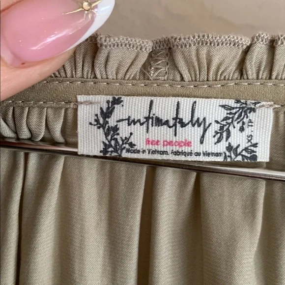 Free People All Tucks Bodysuit Size XS - Picture 6 of 7